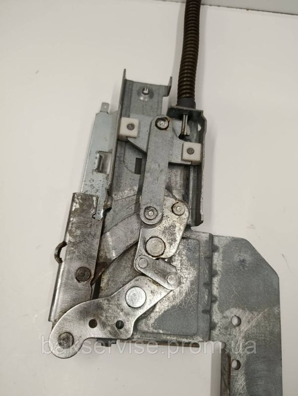 Петля дверей(права) до посудомийної машини Ariston C00302997 б/у