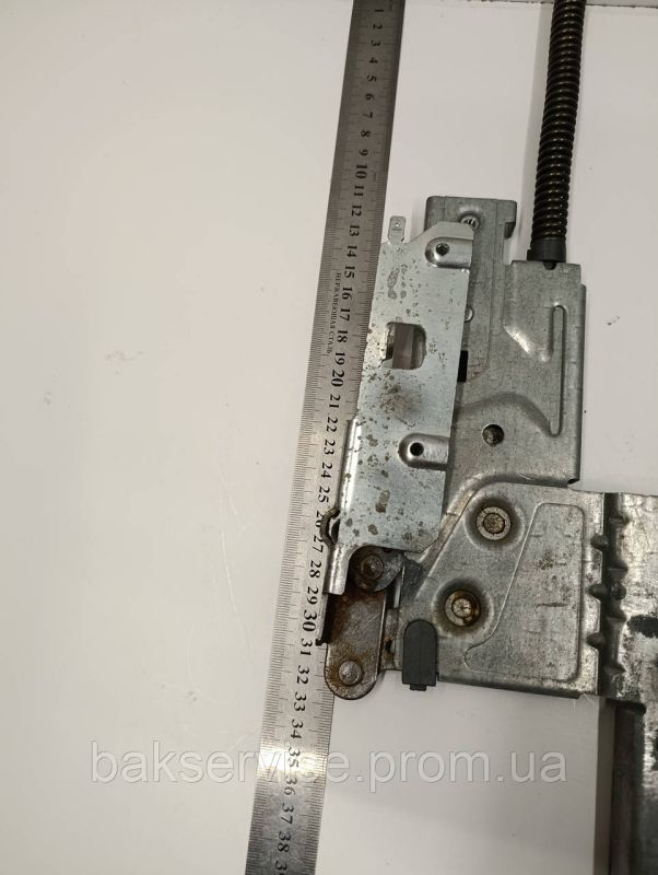 Петля дверей(ліва) до посудомийної машини Ariston C00302998 б/у