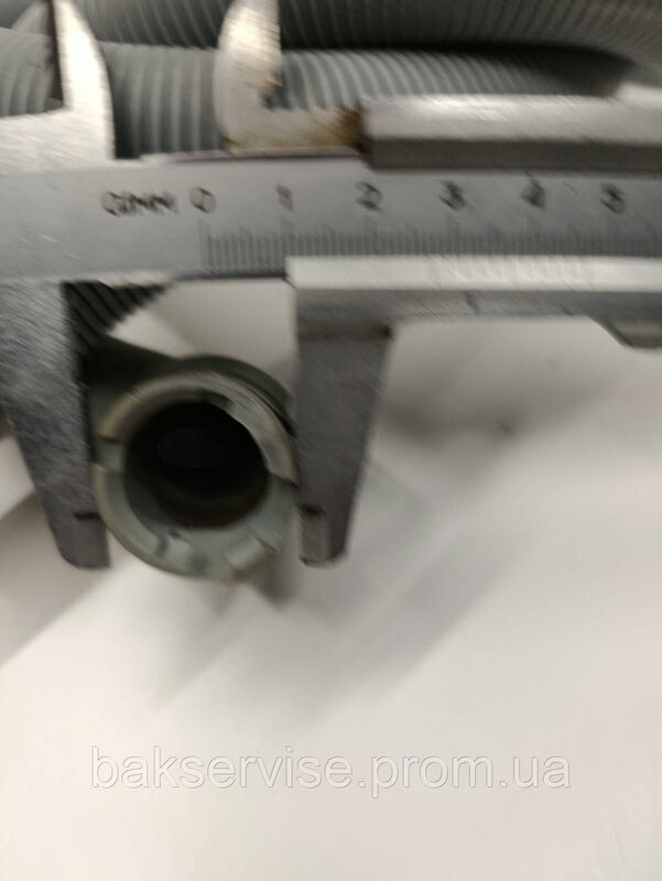 Шланг зливу води до пральної машини Bosch 1м.73см. б/у