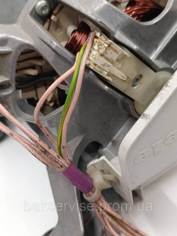 Двигун(мотор) для пральної машини Miele MXT 30-66/2 ( 5 контактів) Б/У