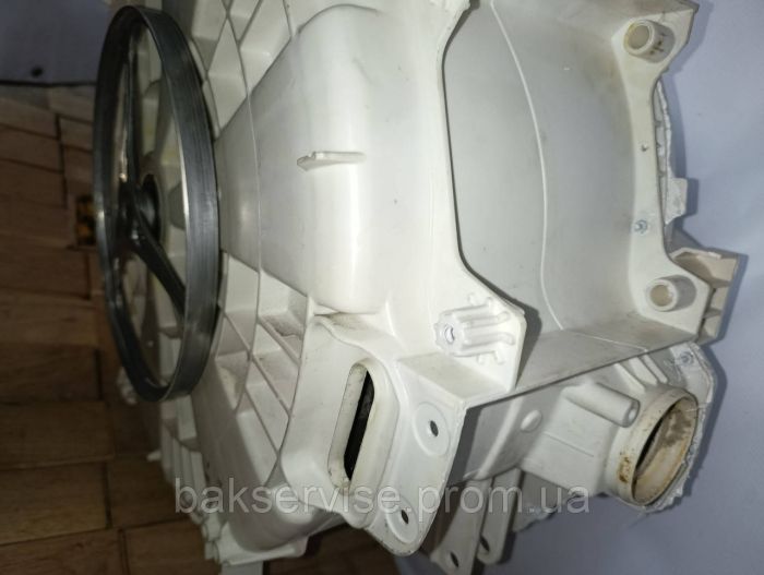 Бак в зборі до пральної машини Ariston C00282747 б/у