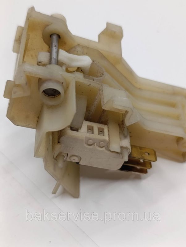 Замок (блокіратор) двері для посудомийної машини Bosch Siemens 5600057948 Б/У