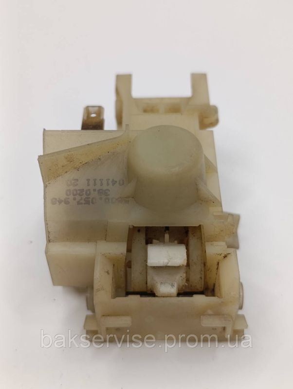 Замок (блокіратор) двері для посудомийної машини Bosch Siemens 5600057948 Б/У