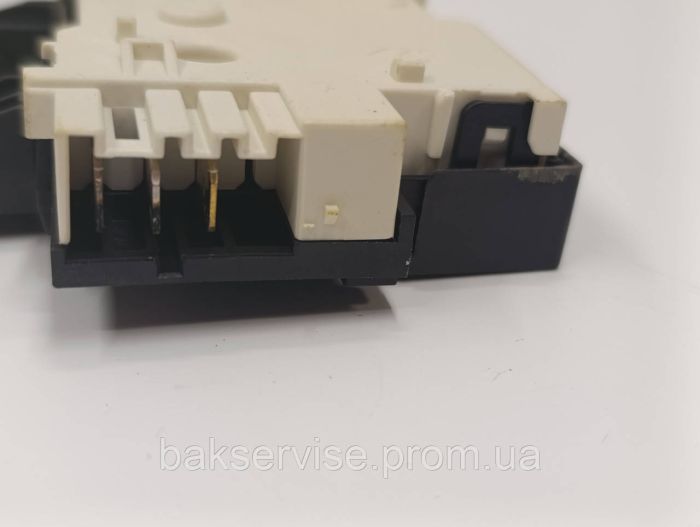 Замок до пральної машини Indesit C00254755 Б/У