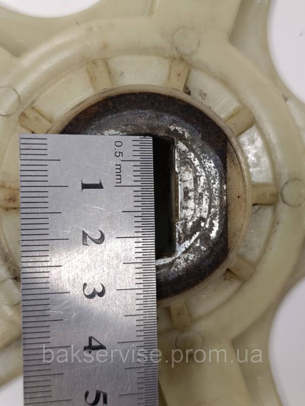 Шків для пральної машини Electrolux 1323965 Б/У (Посадкове місце: 25x13 мм)