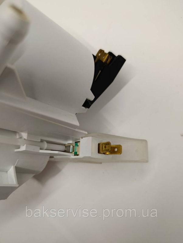 Прессостат (датчик рівня води)з поплавком для посудомийної машини Bosch 43.075.004 Б/У