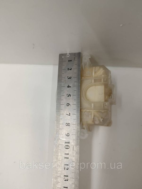 Водорозподілювач для пральної машини Bosch, Ariston, Whirlpool W10424466 б/у