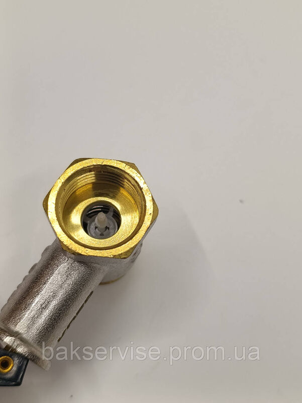 Запобіжний (взривний) клапан для бойлера з ручкою 1/2 " 6 Бар