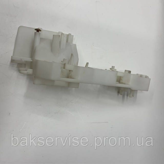 Защелка блокировки микроволновых печей Sharp/Daewoo 3513811700 б/у