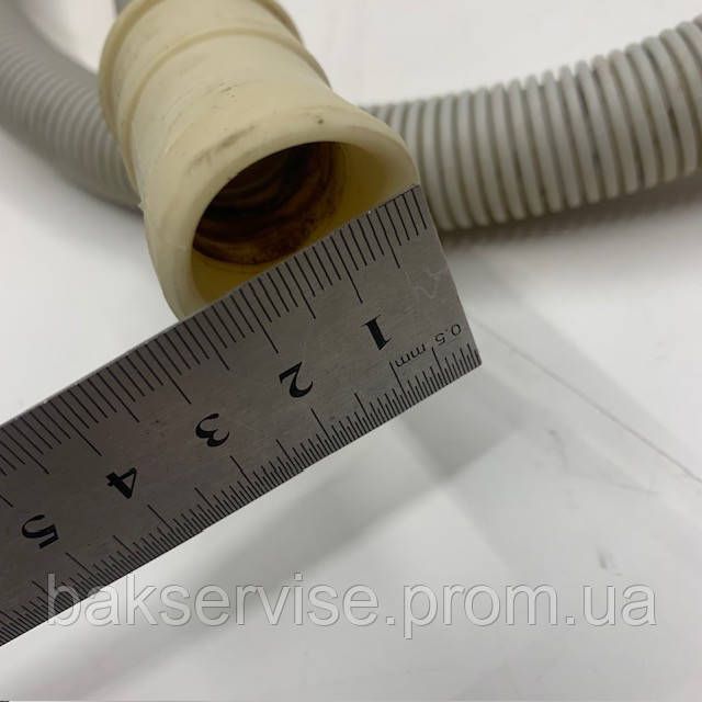 Патрубок для слива для посудомычивой машинки Bosch siemens Б/У