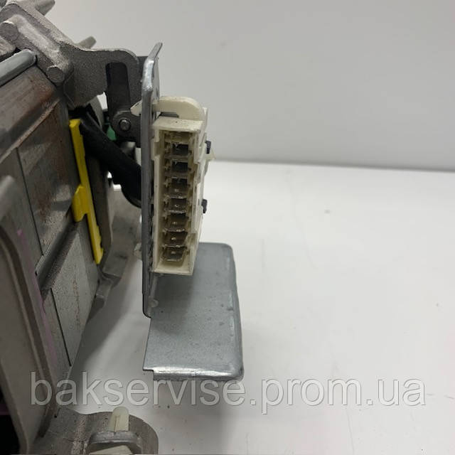 Двигатель (мотор) для стиральной машины UM676060T235-01 8-контактный б/у