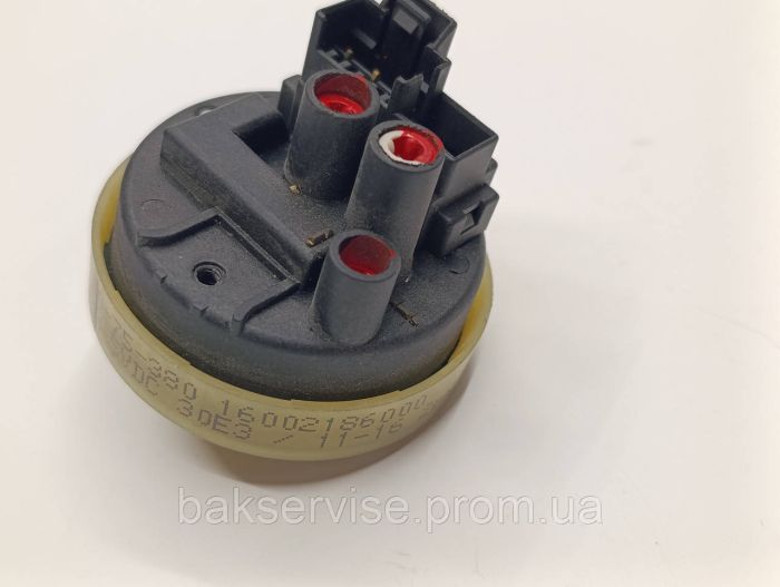 Прессостат (датчик рівня води) для пральної машини Indesit, Ariston 16002186000  Б/У