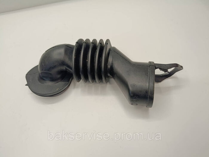 Патрубок для пральної машини Hotpoint-Ariston Aqualtis 144002746-00 Б/У