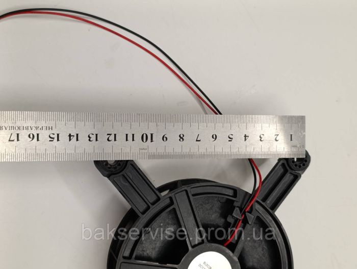 Вентилятор обдува NMB 11036GH-12L-YA 12V для холодильника Bosch, Siemens 10004555 Б/У