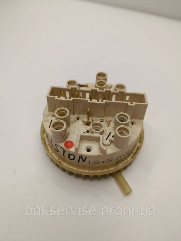 Прессостат (датчик рівня води) для посудомийної машини ARISTON 20882463.02095  58/25 70/40 Б/У