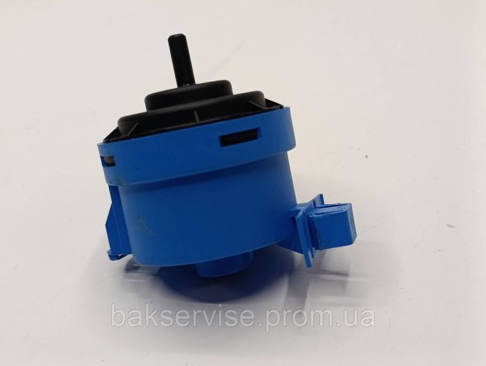 Прессостат (датчик рівня води) для пральної машини Indesit, Ariston 16002376400 Б/У