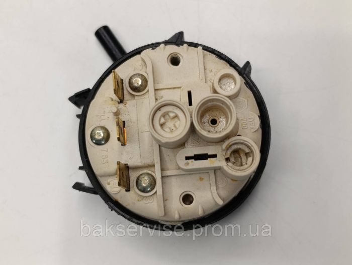 Прессостат (датчик рівня води) для посудомийної машини Indesit, Ariston 2384.03-079 Б/У