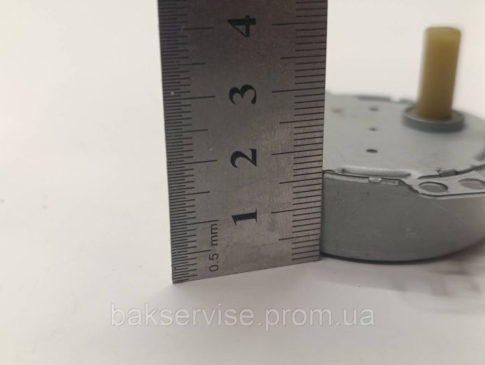Моторчик тарілки для мікрохвильової печі MN73MQAD Б/У вал 17 мм