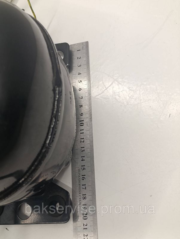 Компресор до холодильника Jiaxipera NC1090Y R600a 220-240V 50Hz 62W 0.31 A Б/У