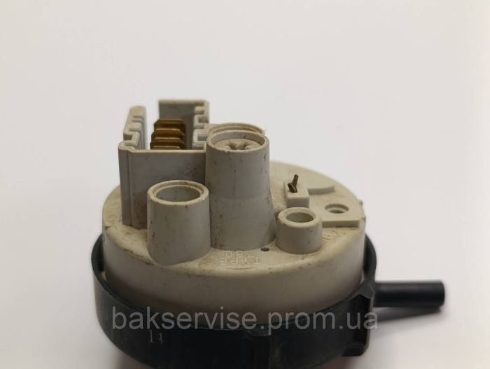 Прессостат (датчик рівня води) для пральної машини Bosch, Mabe, Siemens 37650092 Б/У