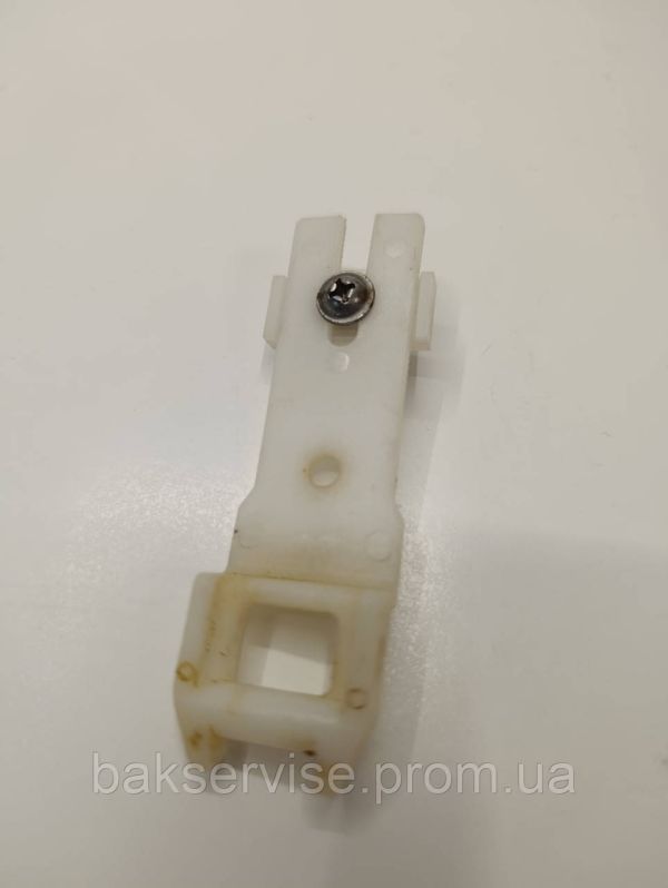 Фіксатор  замка дверей посудомийної машини Ariston LS 605 ST Б/У