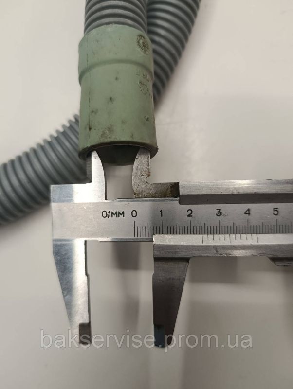 Шланг злива води до пральної машини Electrolux 1469736241 L=2060mm Б/У
