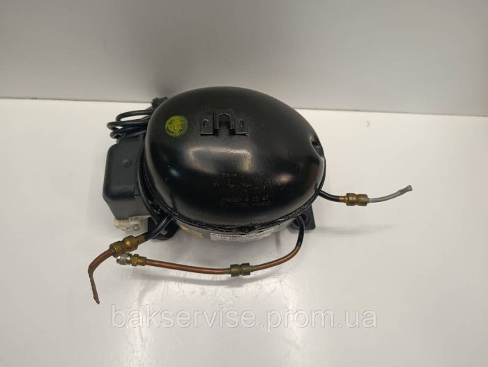 Компресор до холодильника Embraco Aspera EMT 26CLP R600a  Б/У