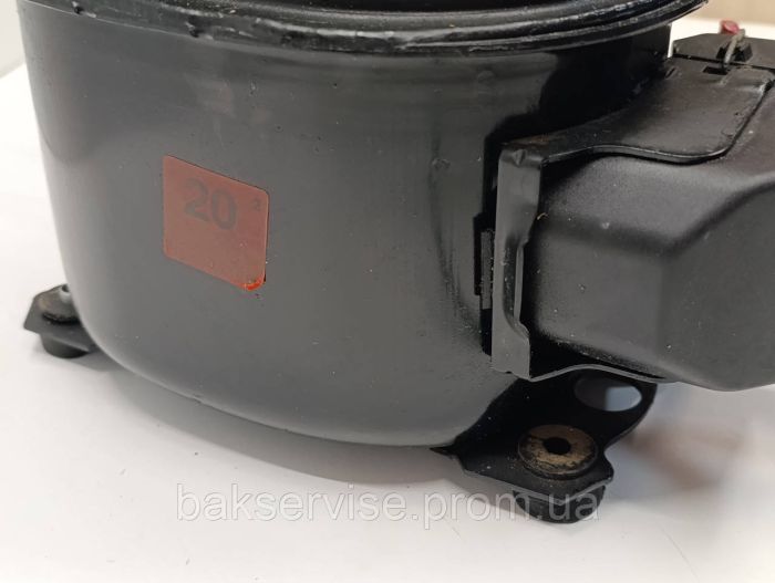 Компресор до холодильника L13A18 R12 Б/У