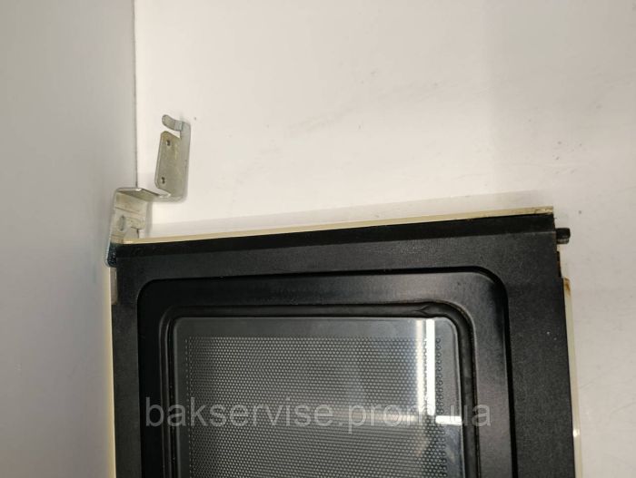 Дверцята до мікрохвильової печі Privileg 8018GE Б/У