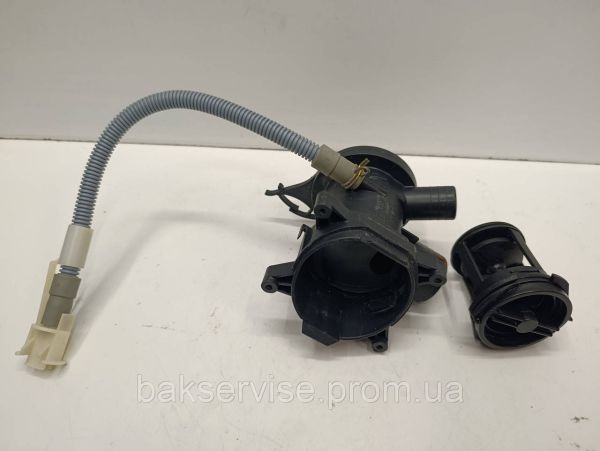 Корпус (равлик) насоса з фільтром для пральної машин Bauknecht WAI 2542 Б/У