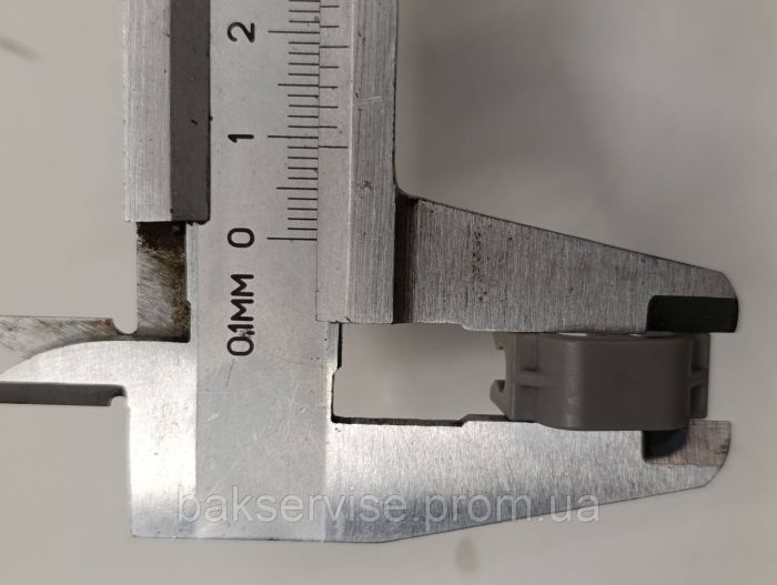 Тримач кошика посудомийної машини Bosch 00167291 Б/У